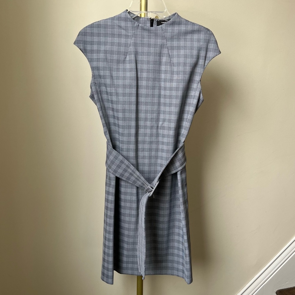 NWOT Theory plaid mod belted dress